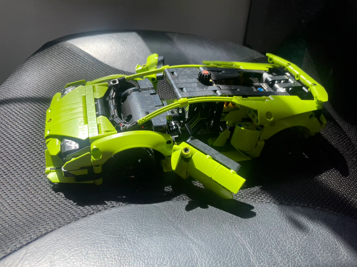 LEGO Technic Lamborghini Huracán Tecnica 42161 - photo 3