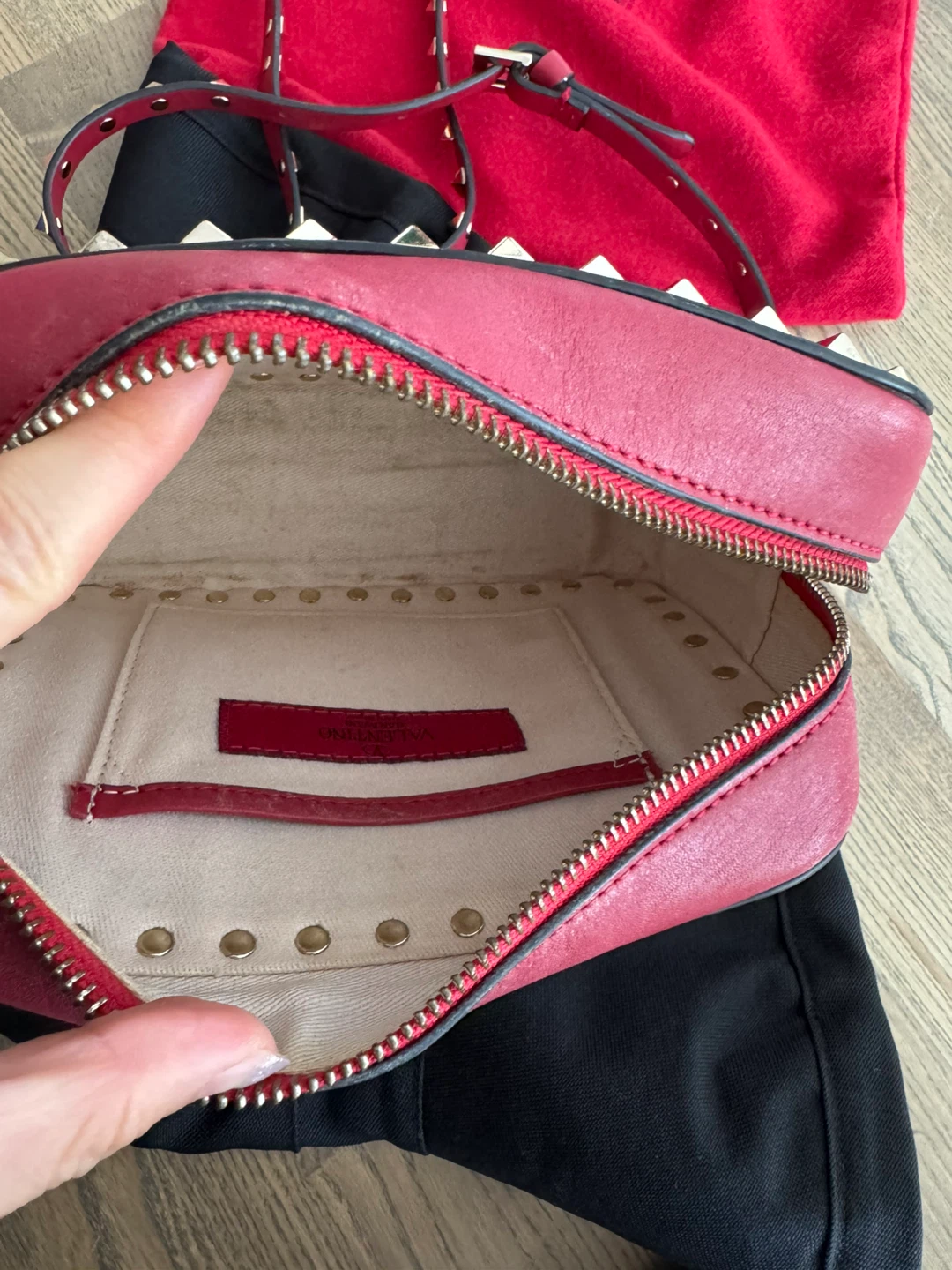 Valentino Garavani Rockstud Camera Bag - photo 4