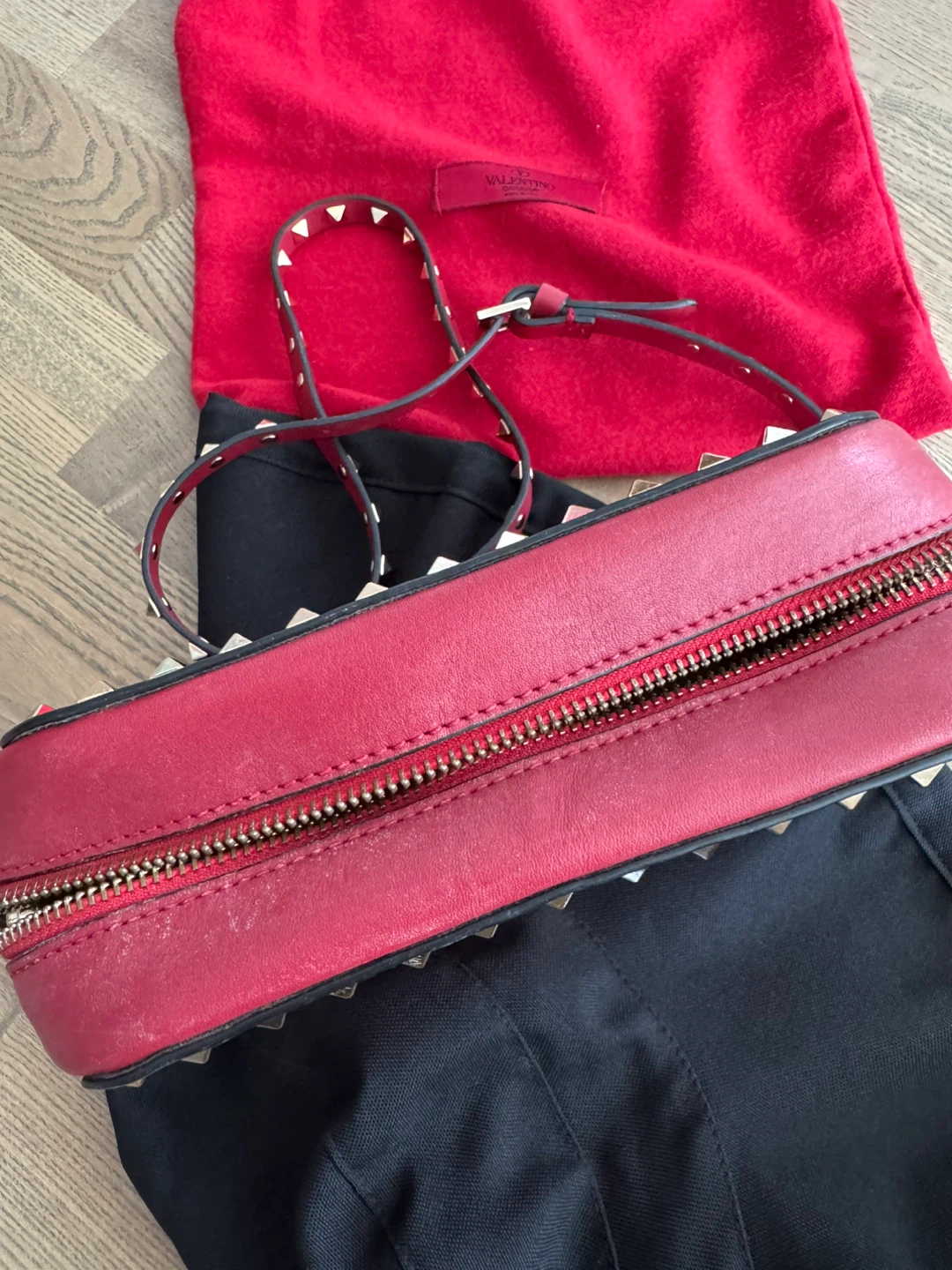 Valentino Garavani Rockstud Camera Bag - photo 5
