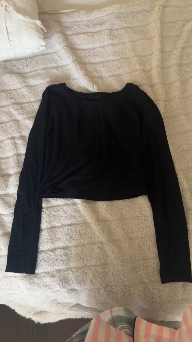 Black Crop Top Long Sleeve