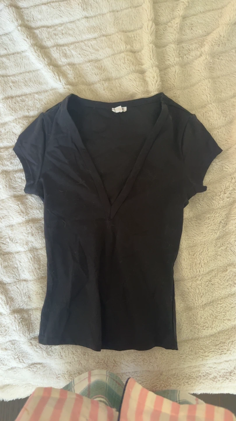 Garage V-neck Shirt