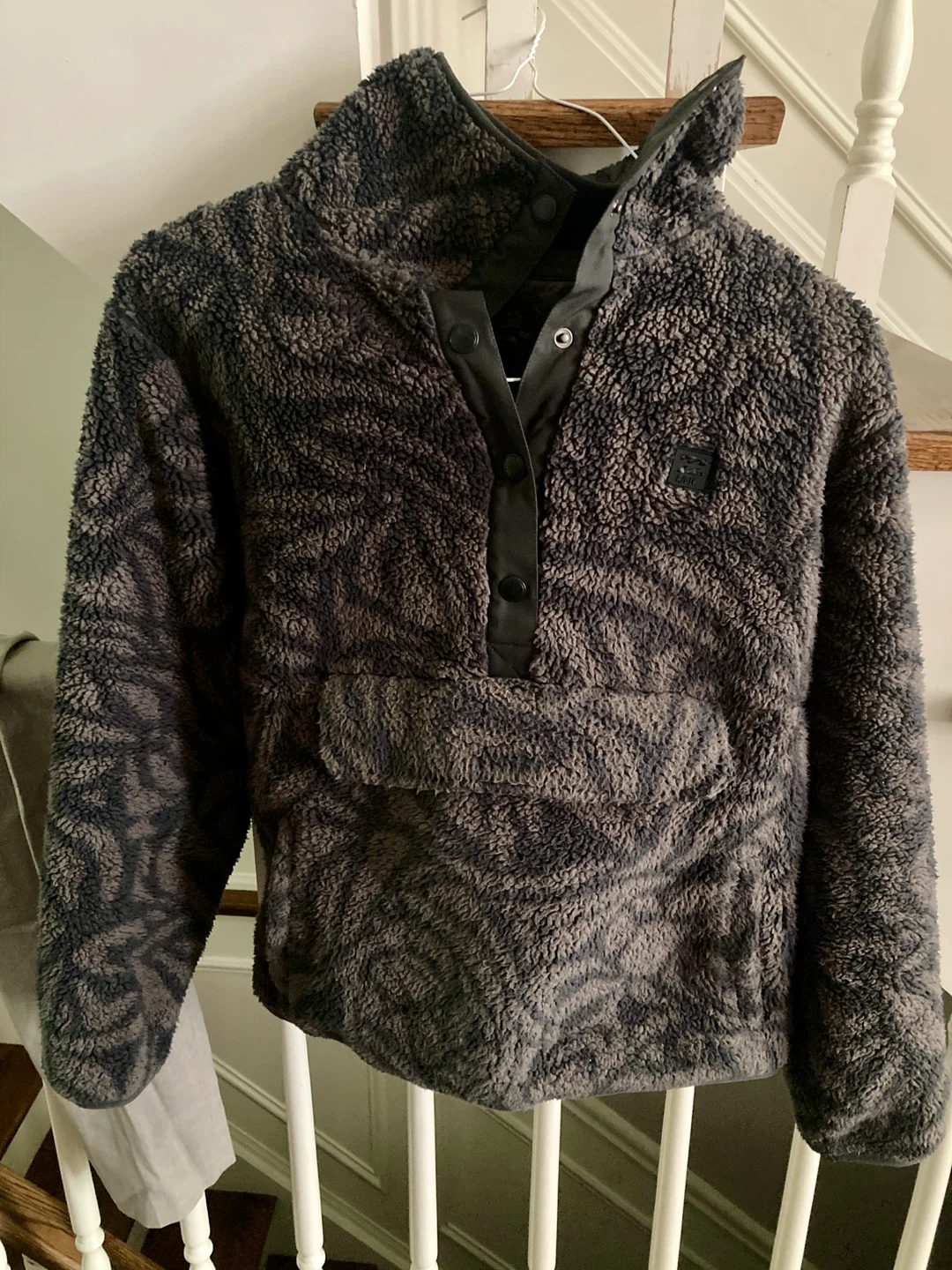 Billabong fleece pullover