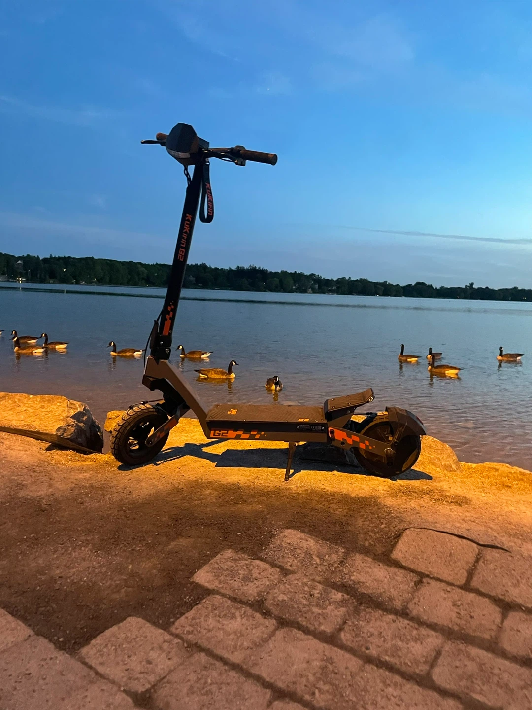 KuKirin G2 Electric Scooter - photo 2