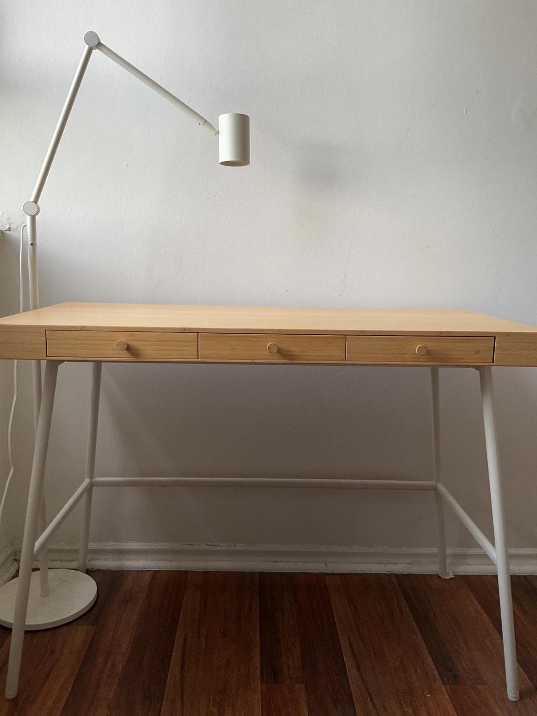 IKEA LILLÅSEN Desk
