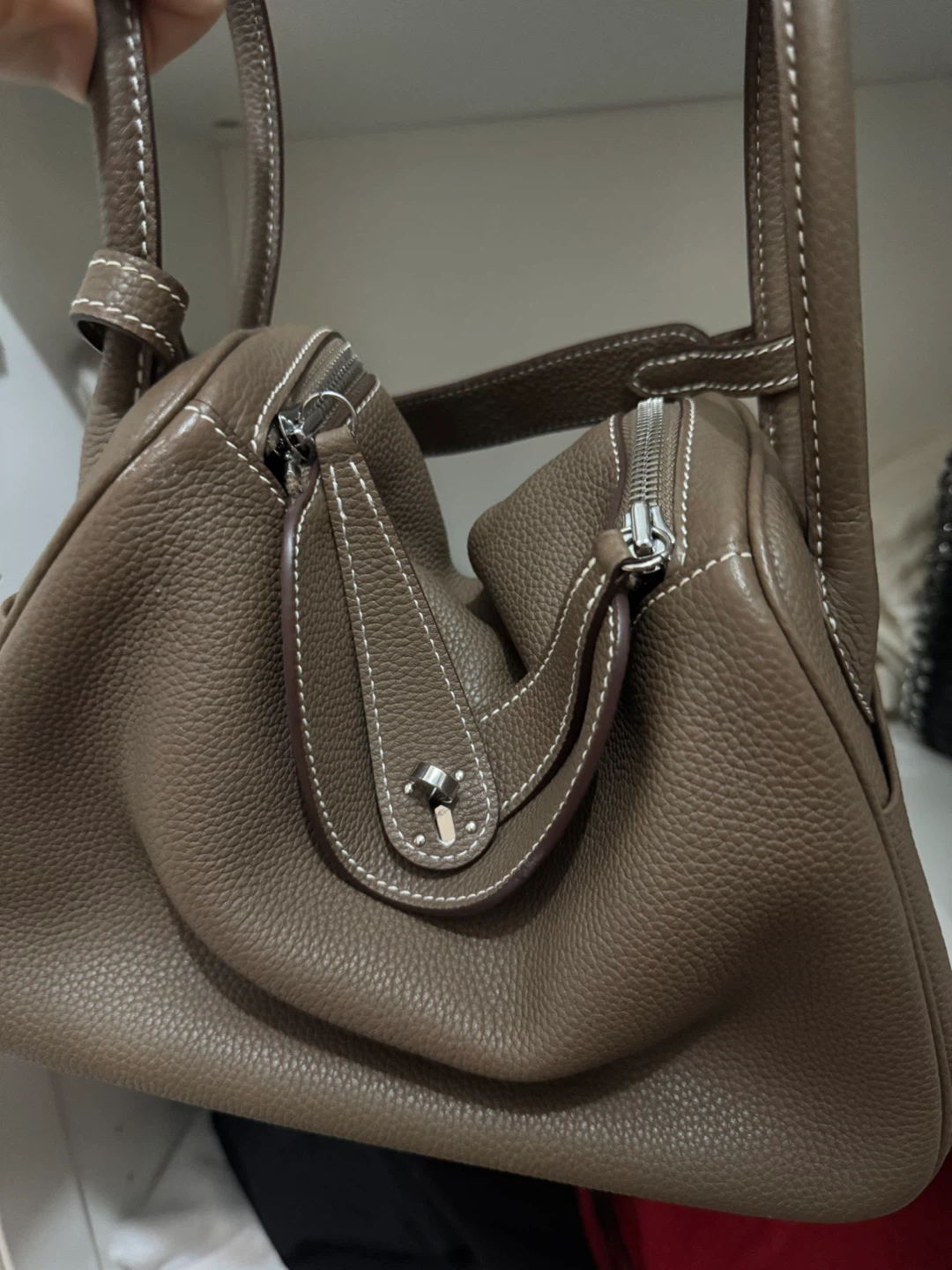 Lindy Bag - Taupe Leather - photo 3