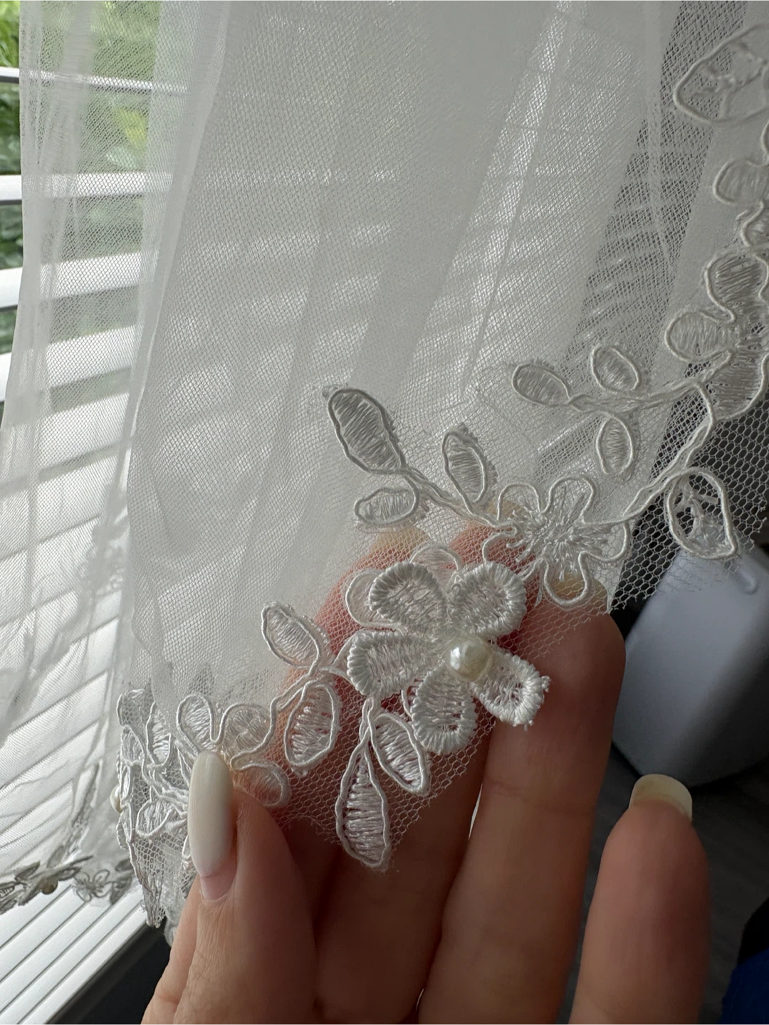 White Wedding Veil with Floral Lace Trim - photo 2