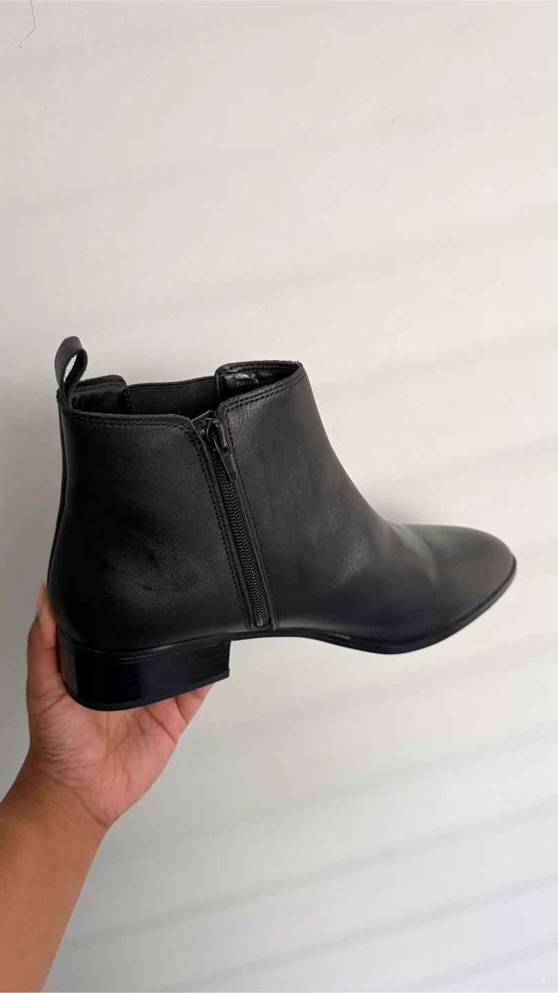 Brand New ALDO Black Leather Ankle Boots (Size 10 Womens) - photo 3