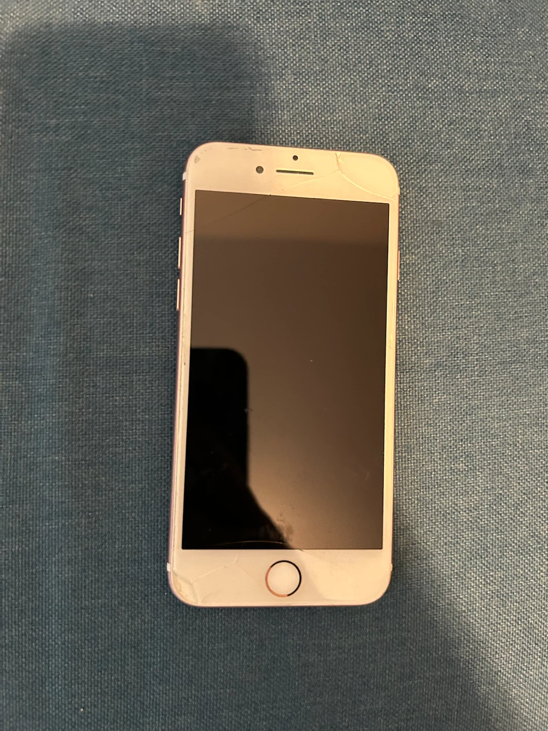 iPhone 6s rose gold(broken) - photo 2