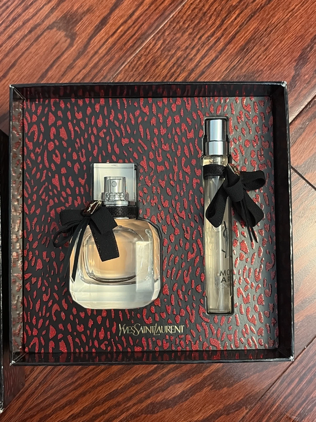 Yves Saint Laurent Mon Paris Perfume Set - photo 2
