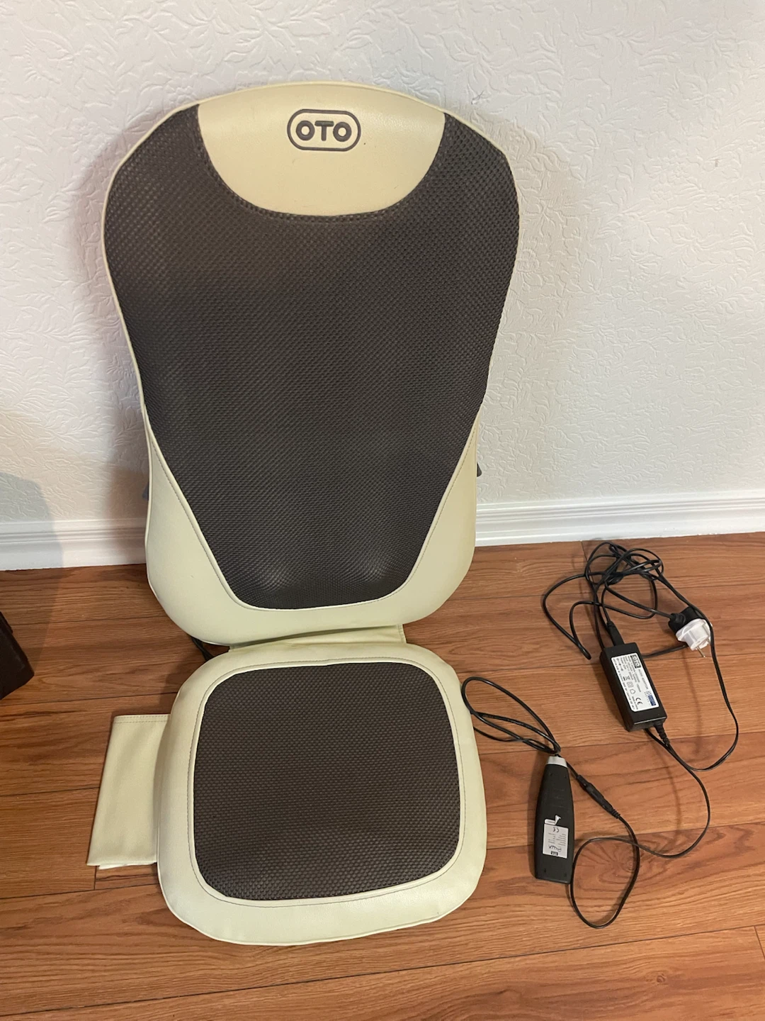 OTO Bodycare Massage Seat Cushion  EL-868