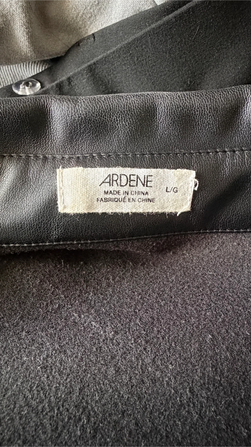 Ardene Women’s Black Faux Leather Shacket - photo 4