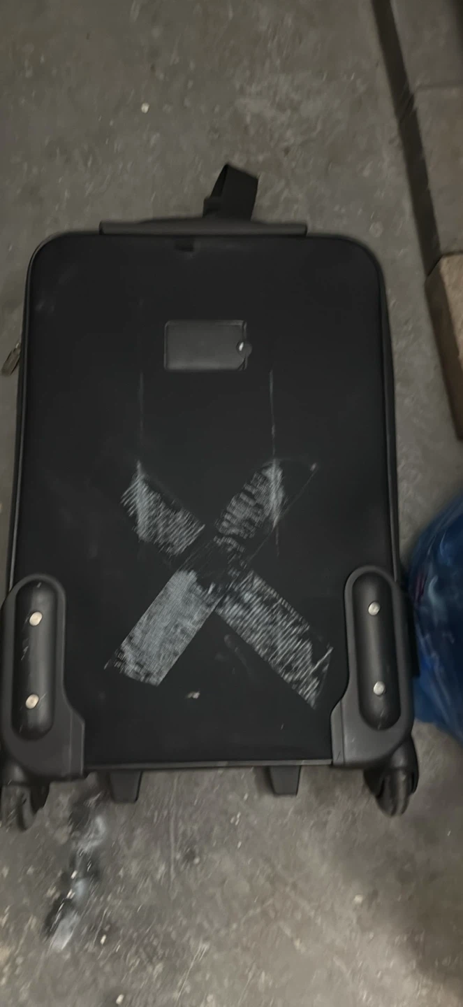 Black Carry And n Suitcase - photo 5