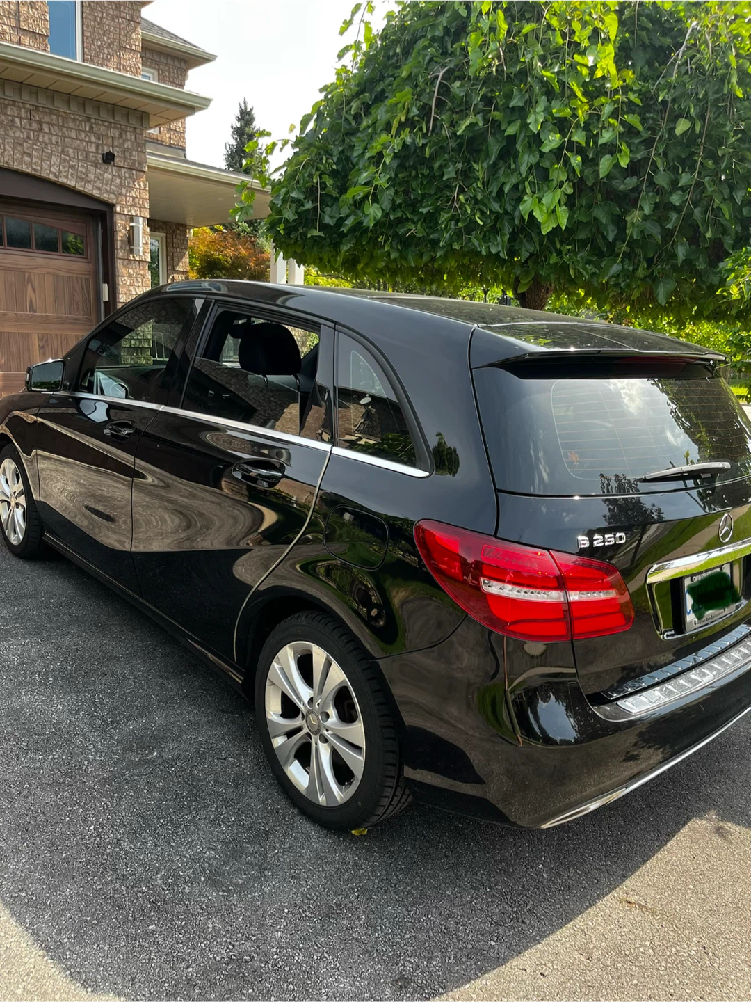 Mercedes-Benz B250 4MATIC - photo 2