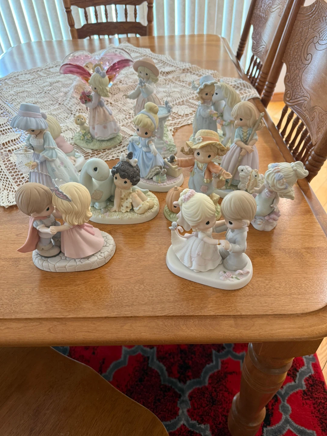 Large Collection of Precious Moments Figurines - photo 2