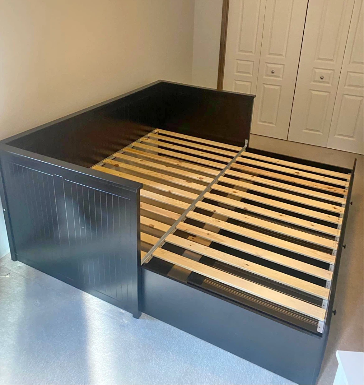 IKEA HEMNES daybed in black with 3 drawers - photo 2