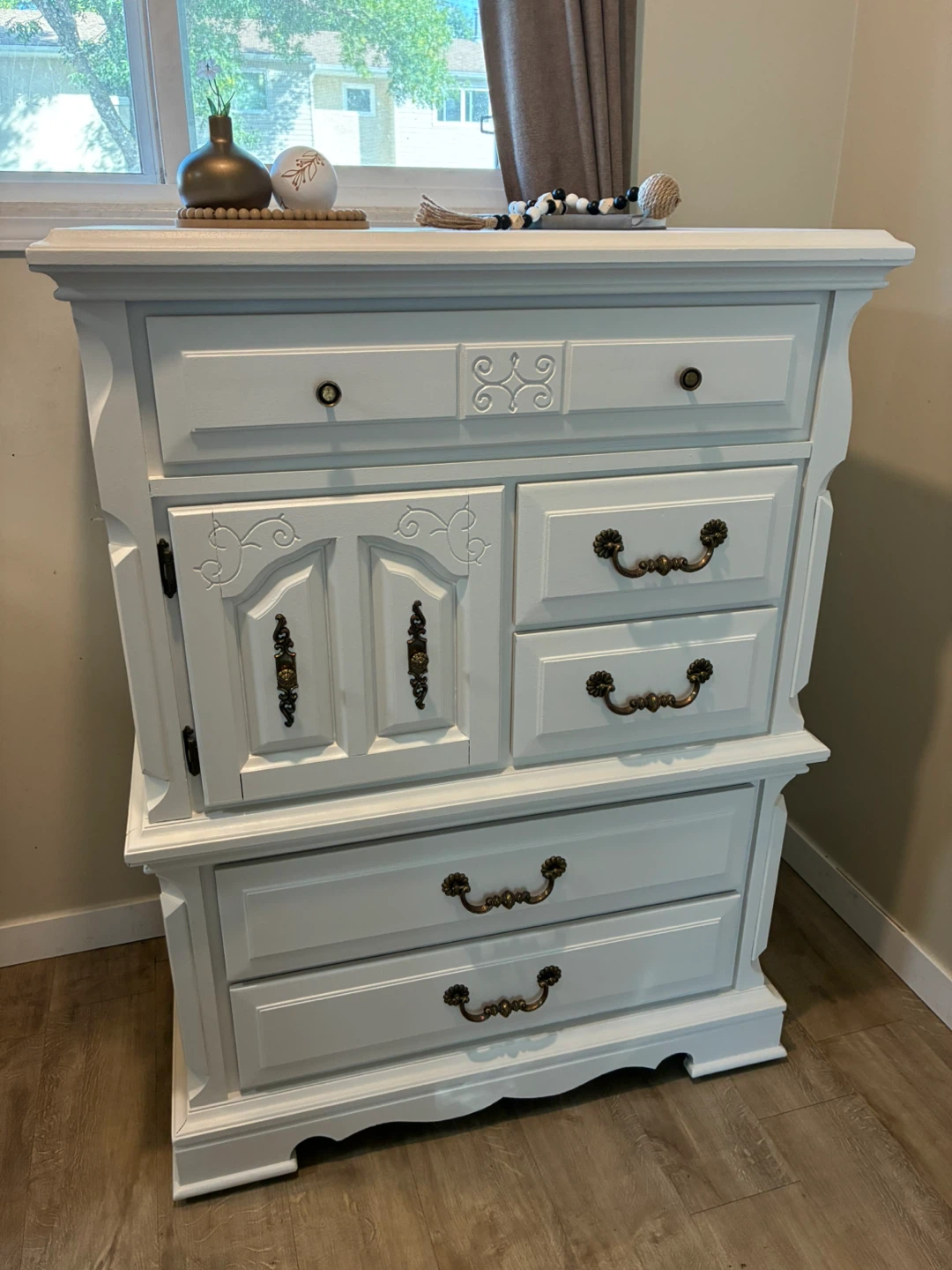 Dresser