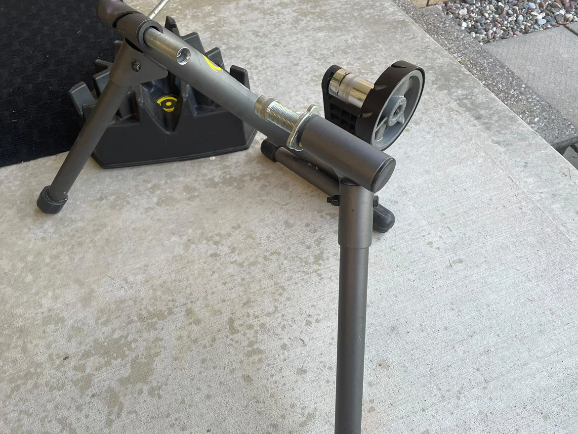 Cyclops trainer + rear wheel stabilizer - photo 4