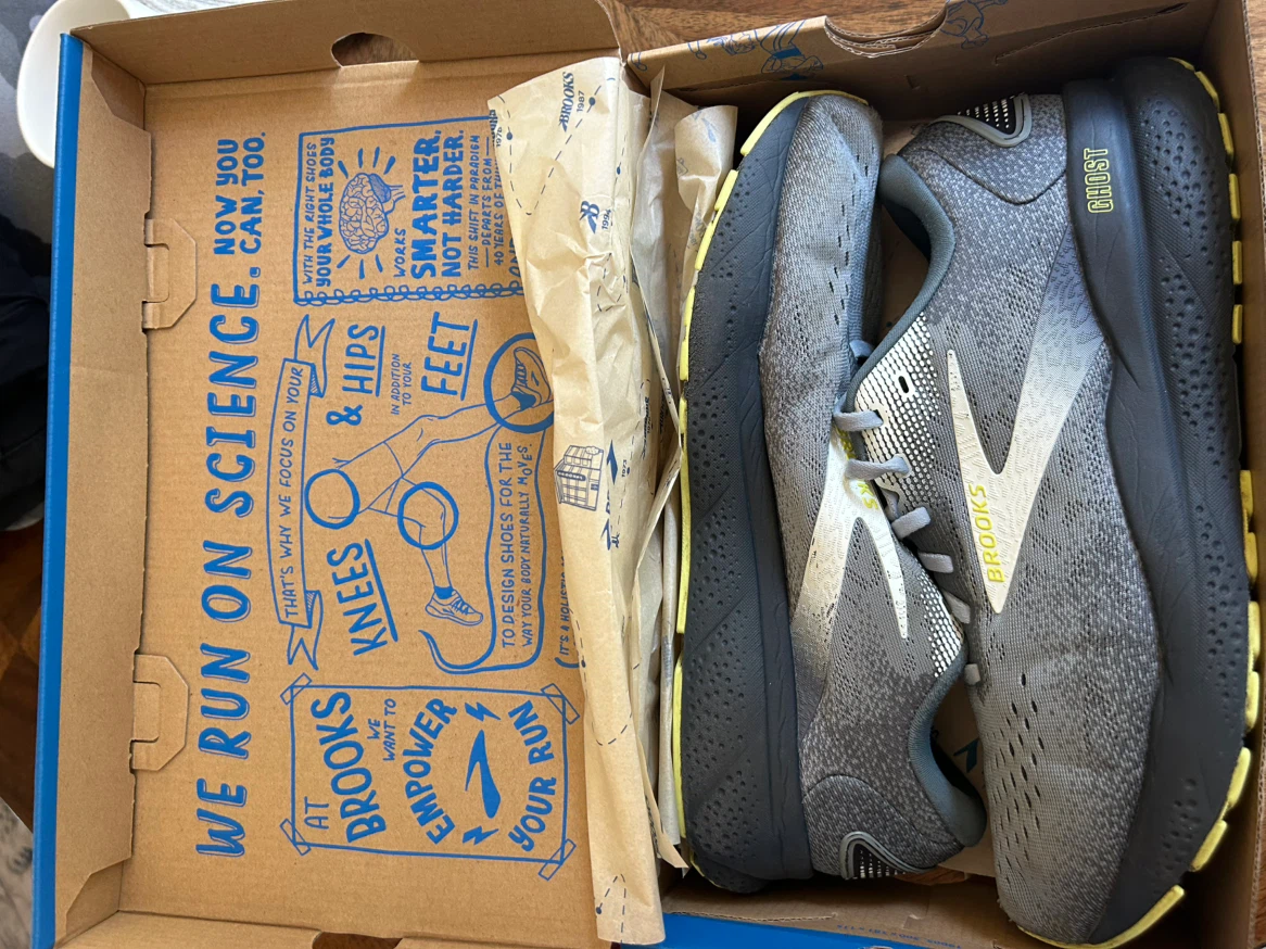 Brooks Ghost 16 Men’s Running Shoes – Size 9.5 2E - photo 2