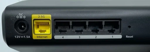 Netgear Nighthawk WiFi 7 Router (RS90) - photo 2