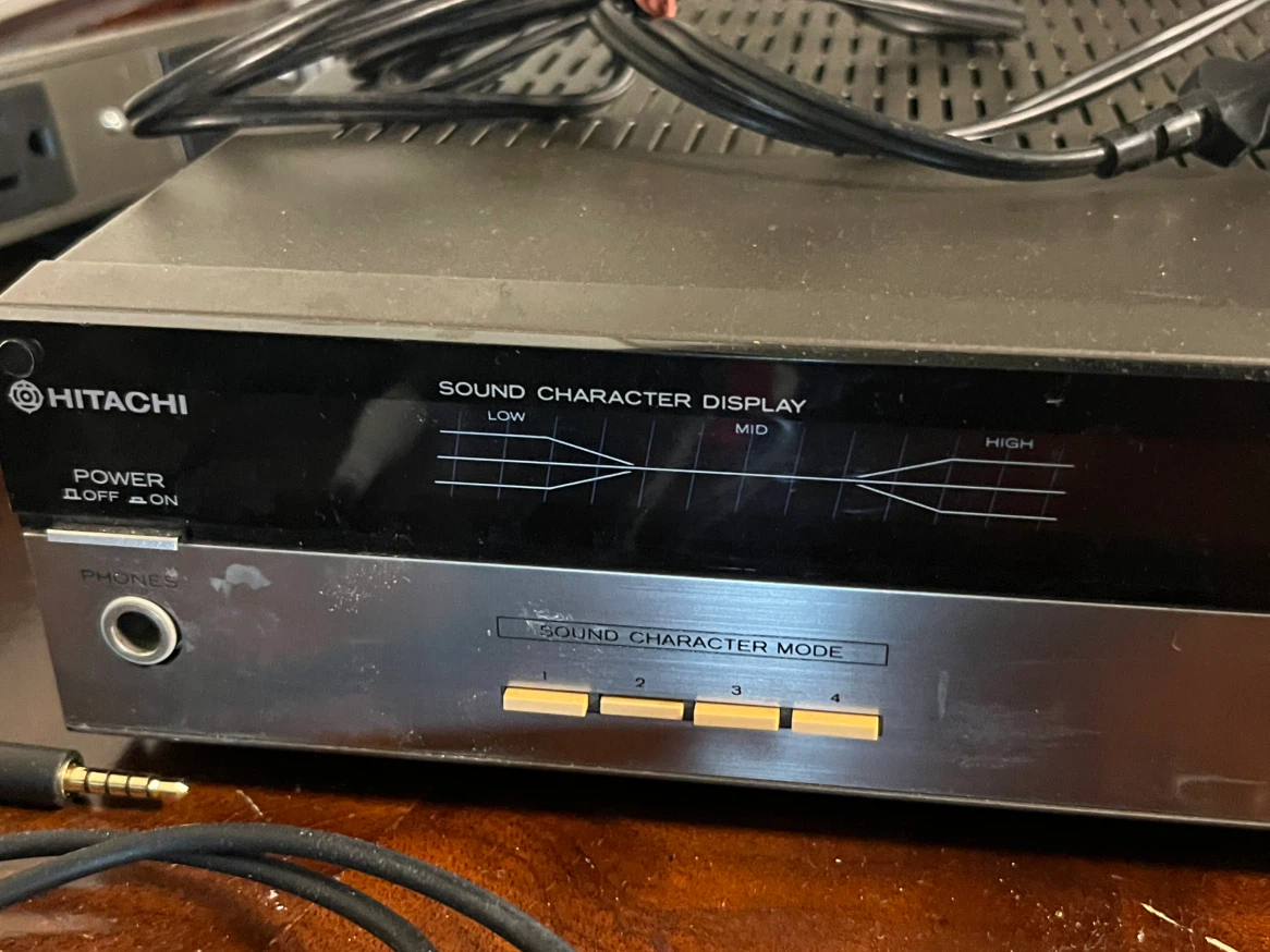 Hitachi Stereo Amplifier Model HA-MD3 - photo 3