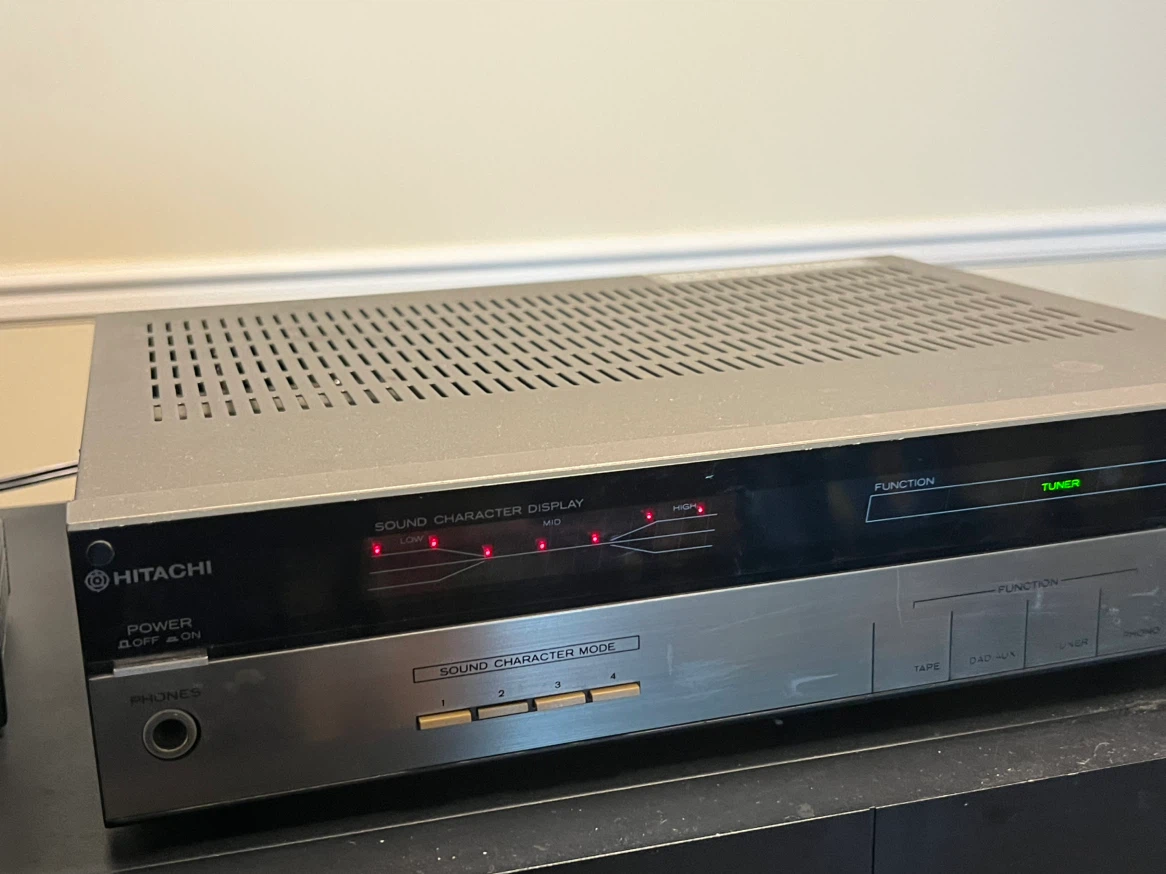 Hitachi Stereo Amplifier Model HA-MD3 - photo 4