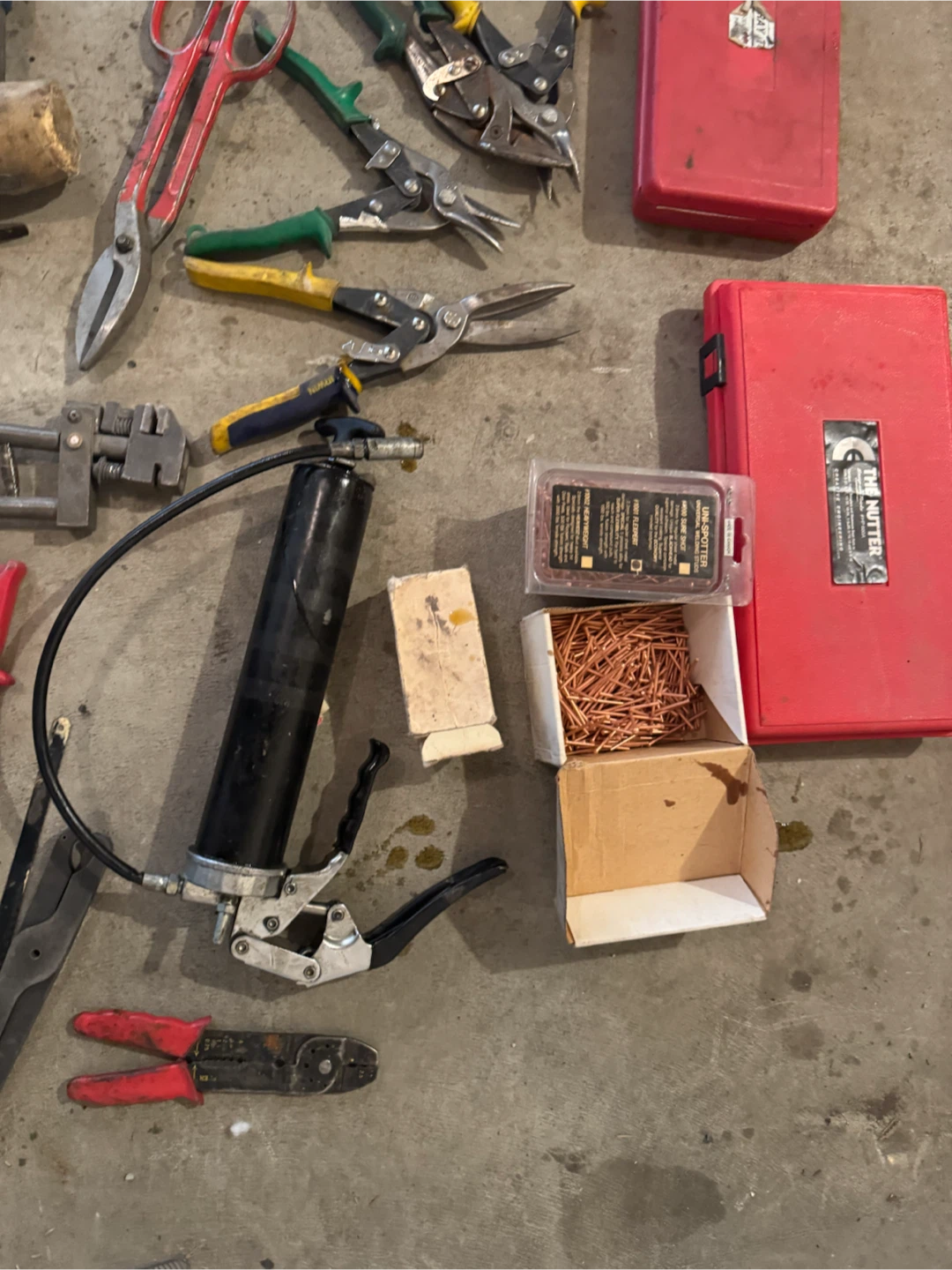 Box full of Autobody Misc including Snap-on - photo 5