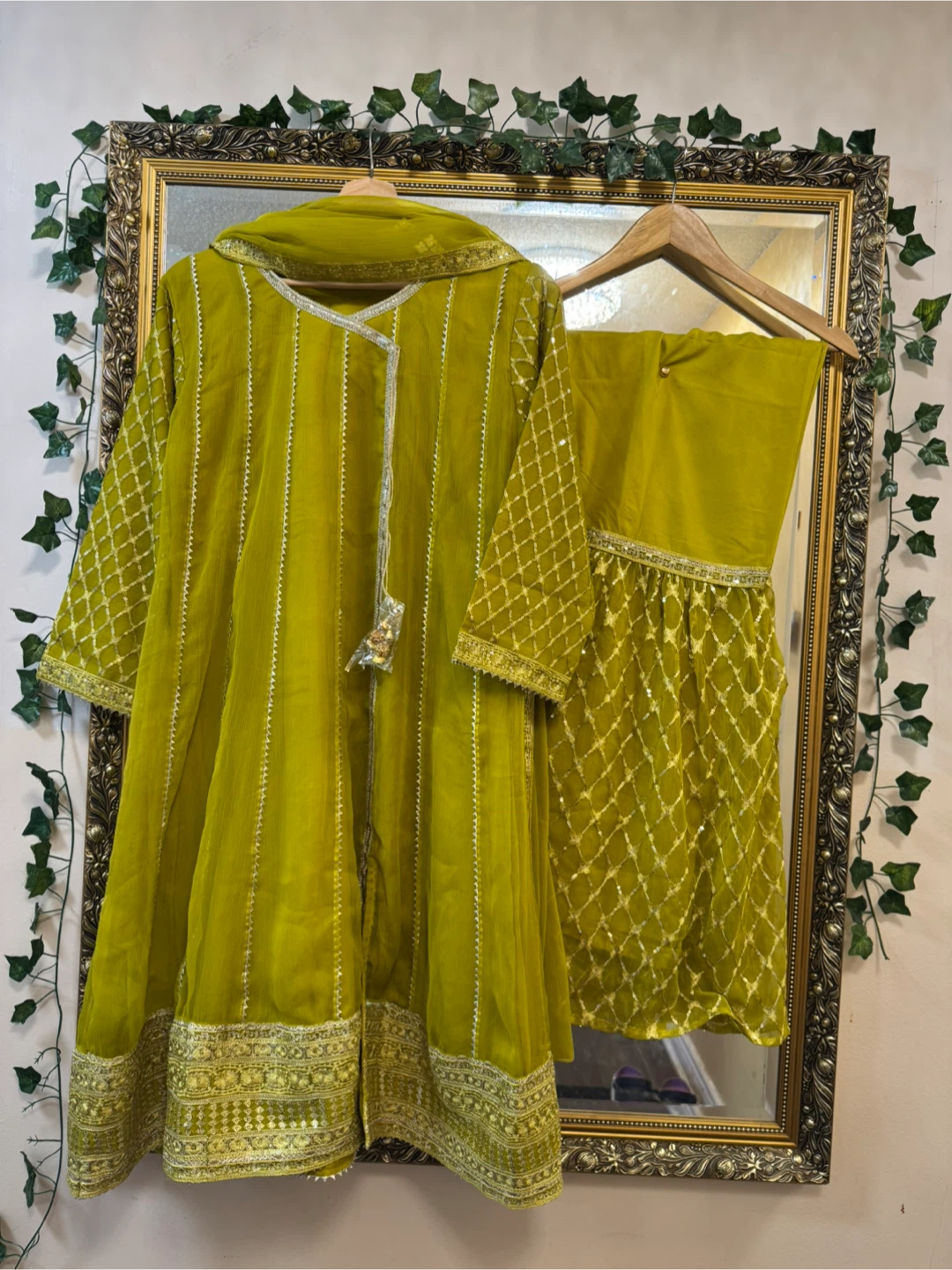Olive Green Embroidered Pakistani Suit Set - photo 2