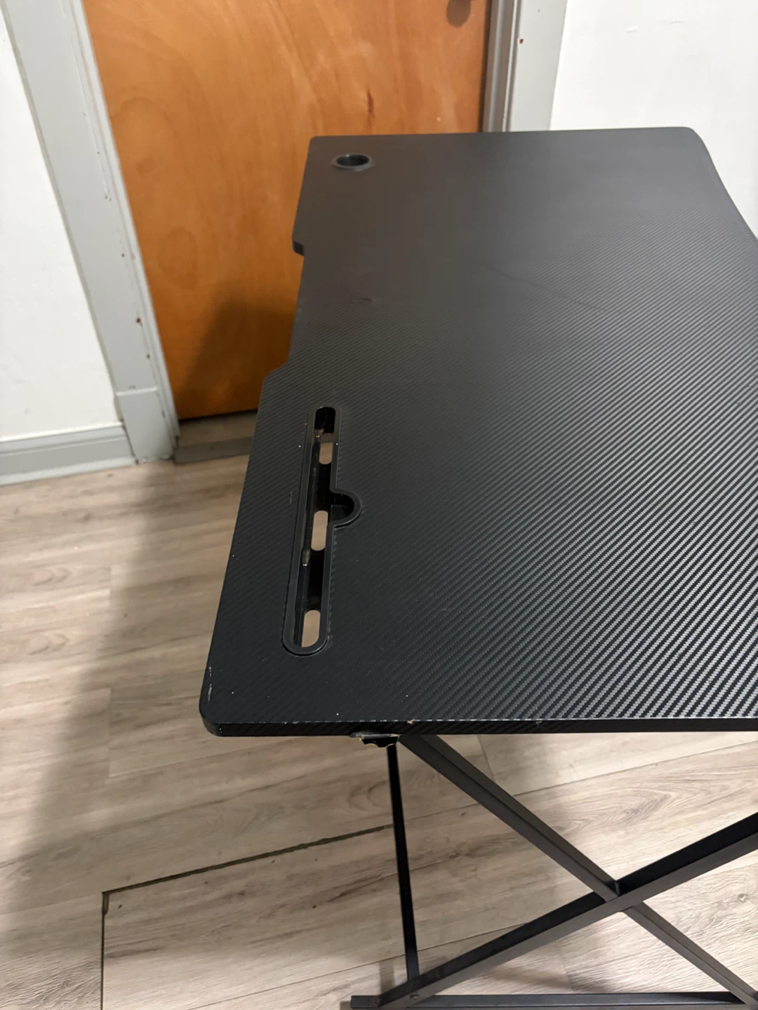 Black Gaming Desk - photo 3
