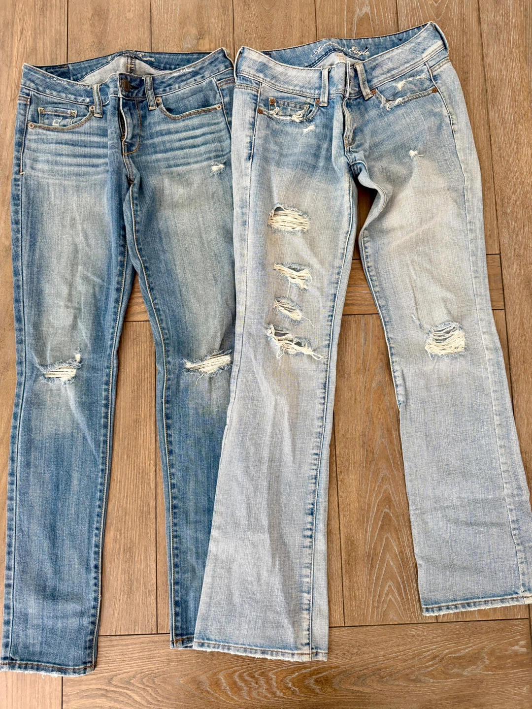 Two pairs of American Eagle jeans, size 2 bundle