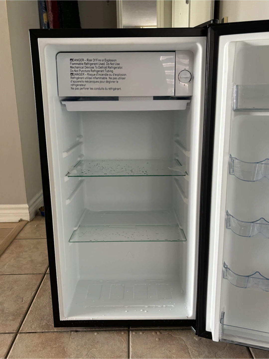 🧊 Mini Fridge for Sale! 😊 - photo 2