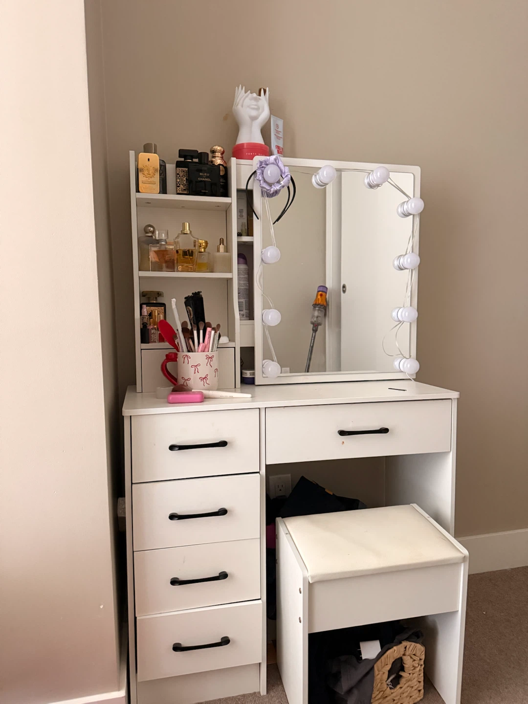 White Makeup Vanity Desk with Lighted Mirror & Stool