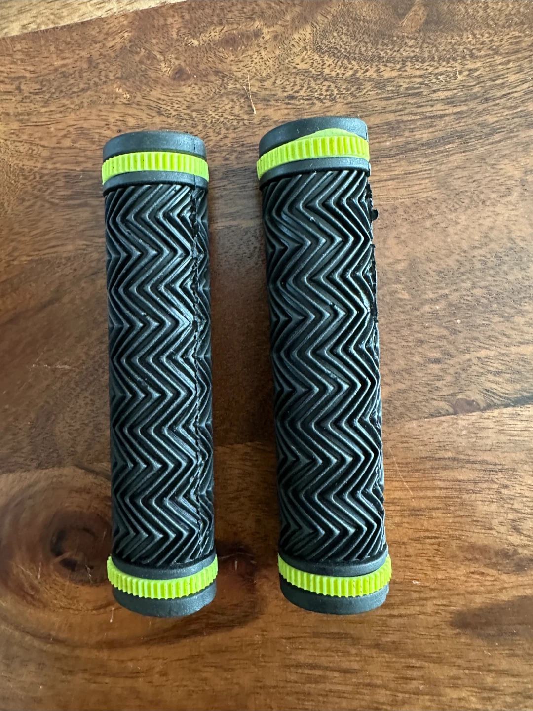 Black and Neon Green Bicycle Handlebar Grips