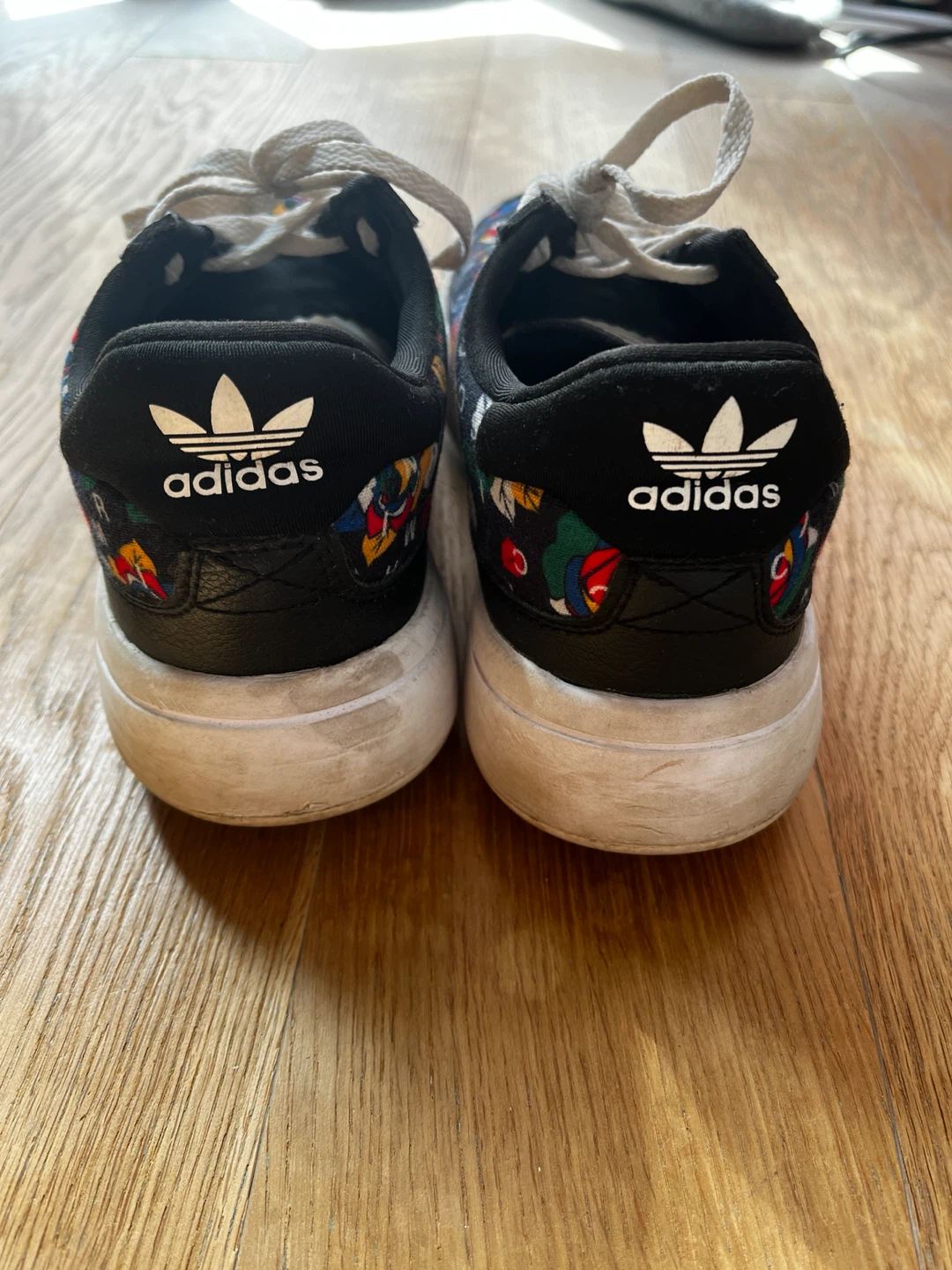 Adidas Sneakers Women's US 7.5 - photo 2