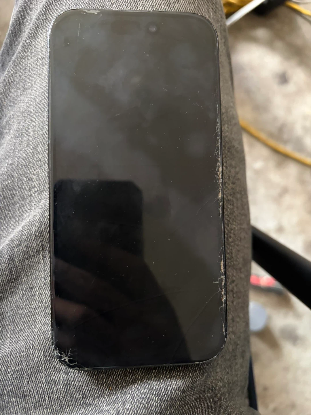 Black iPhone 15 128GB