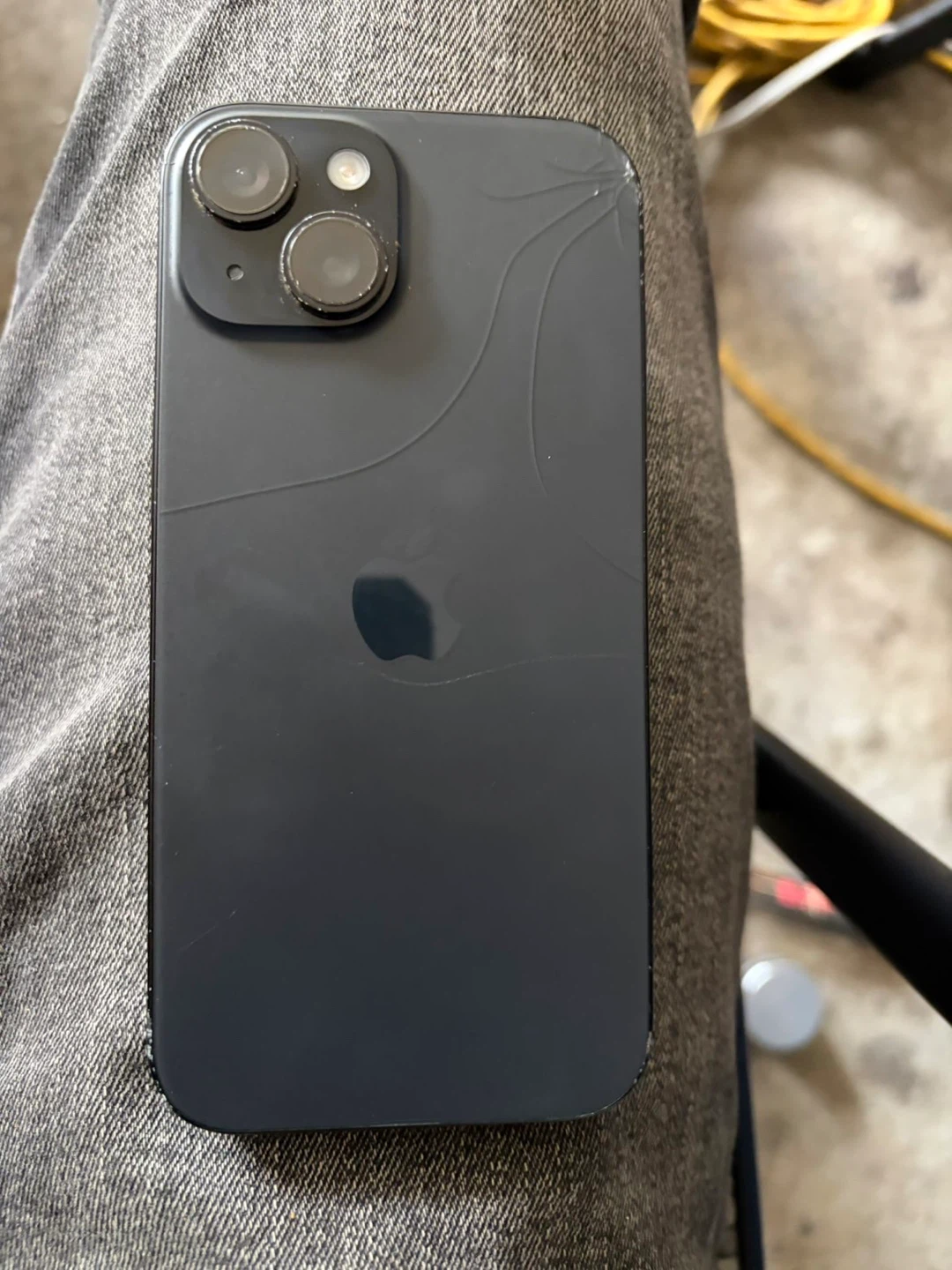 Black iPhone 15 128GB - photo 2