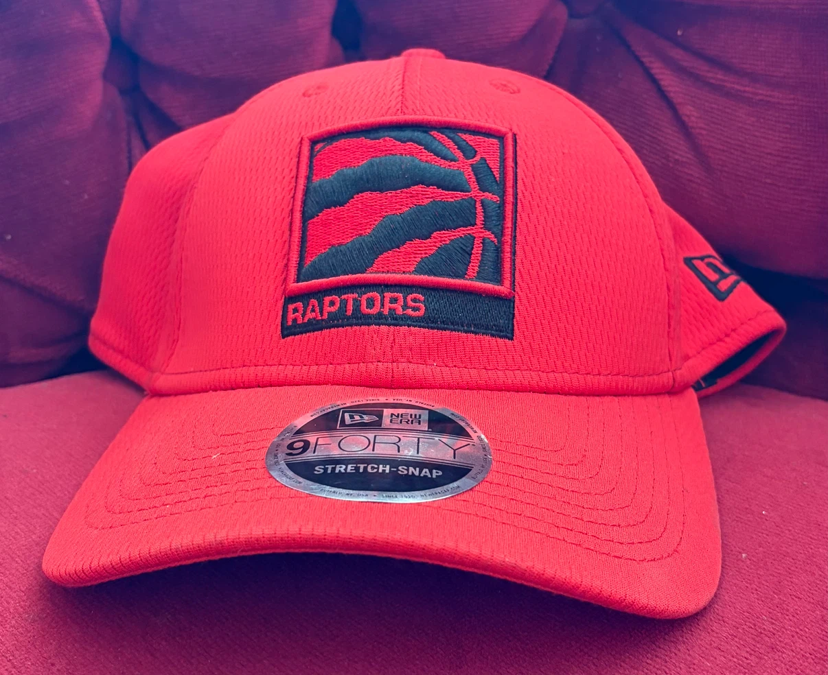 New Era Toronto Raptors 9FORTY Stretch-Snap Cap