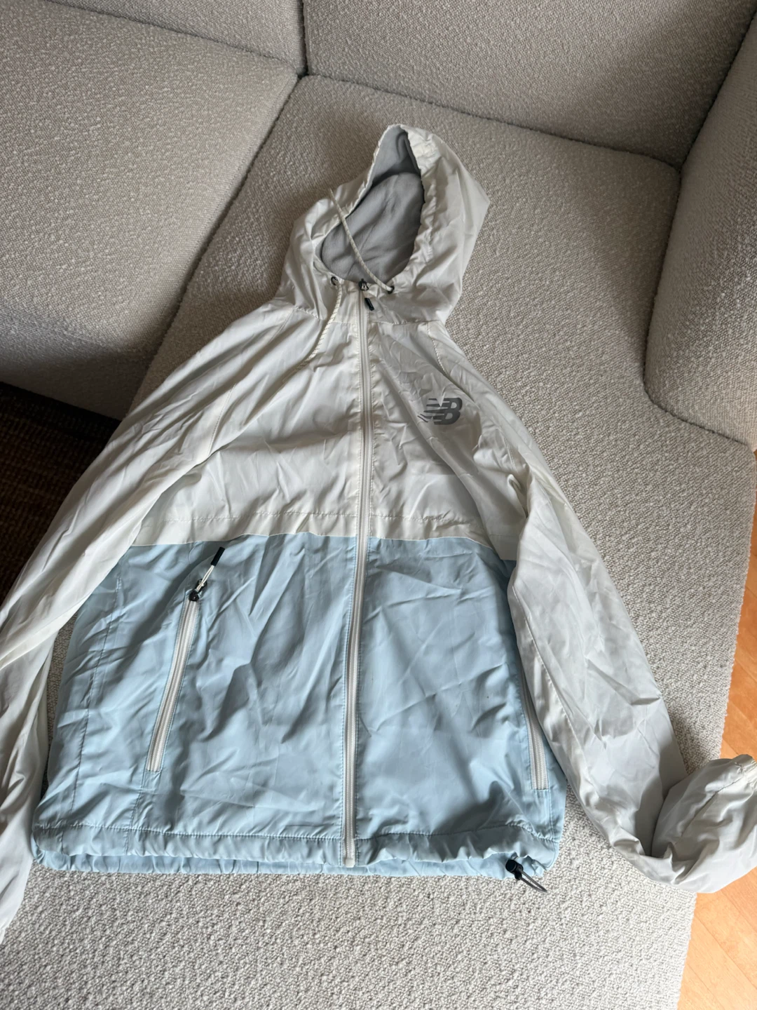 New Balance White and Blue Windbreaker - photo 2