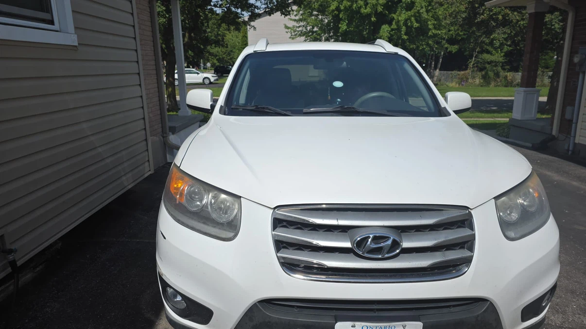 Hyundai Santa Fe SUV
