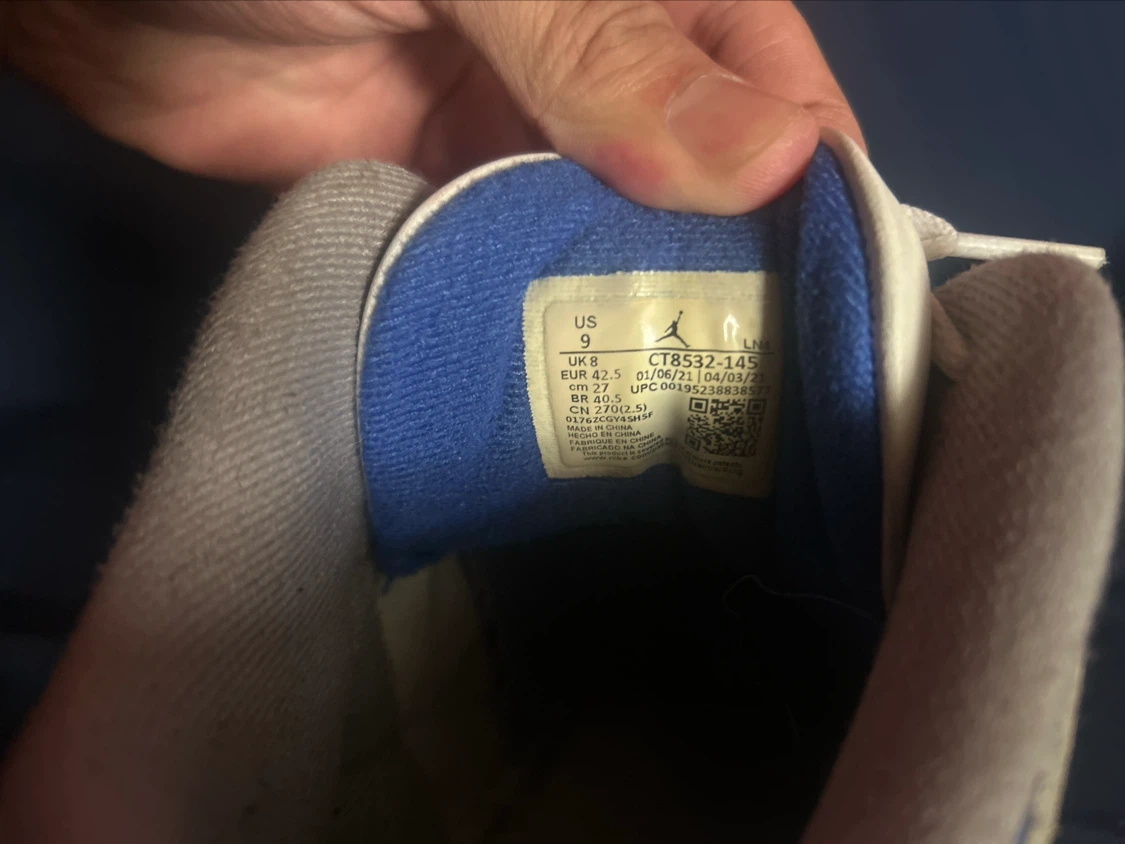 Air Jordan 3 Retro Sneakers - photo 4