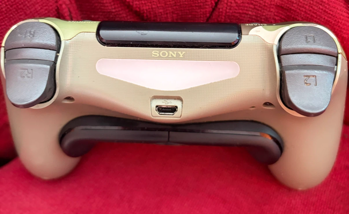 Equipped Sony PlayStation 4 DualShock 4 Camouflage Controller - photo 3