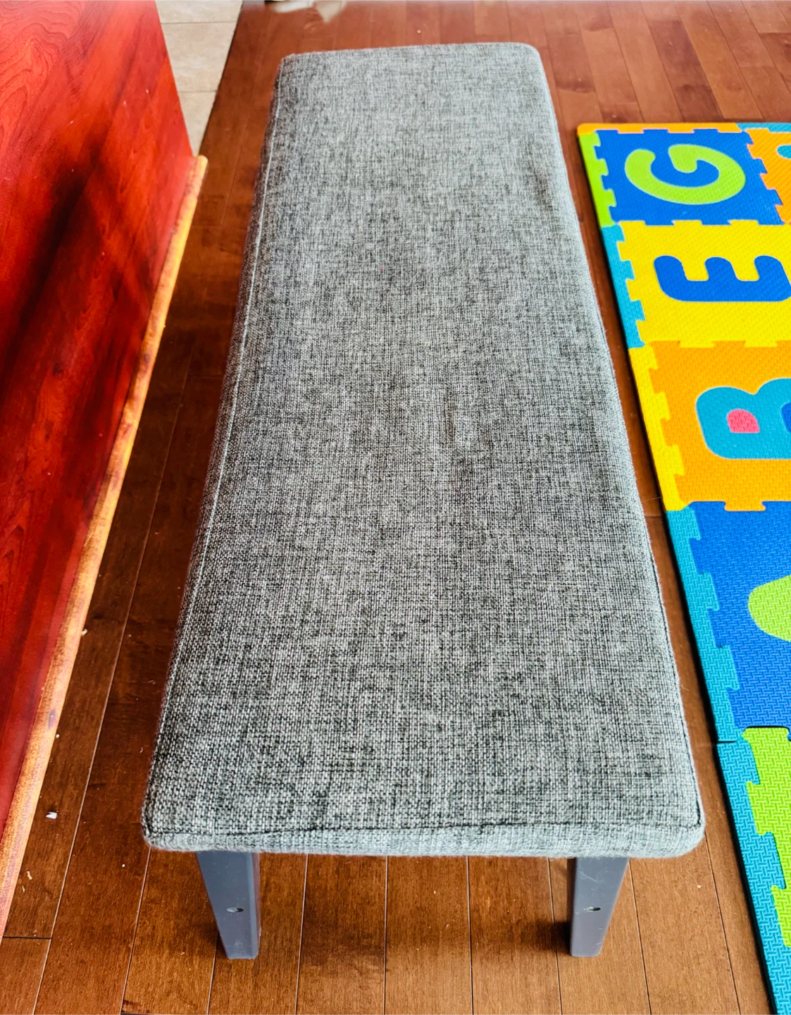 Grey Fabric Entryway Bench with Storage Shelf - photo 5