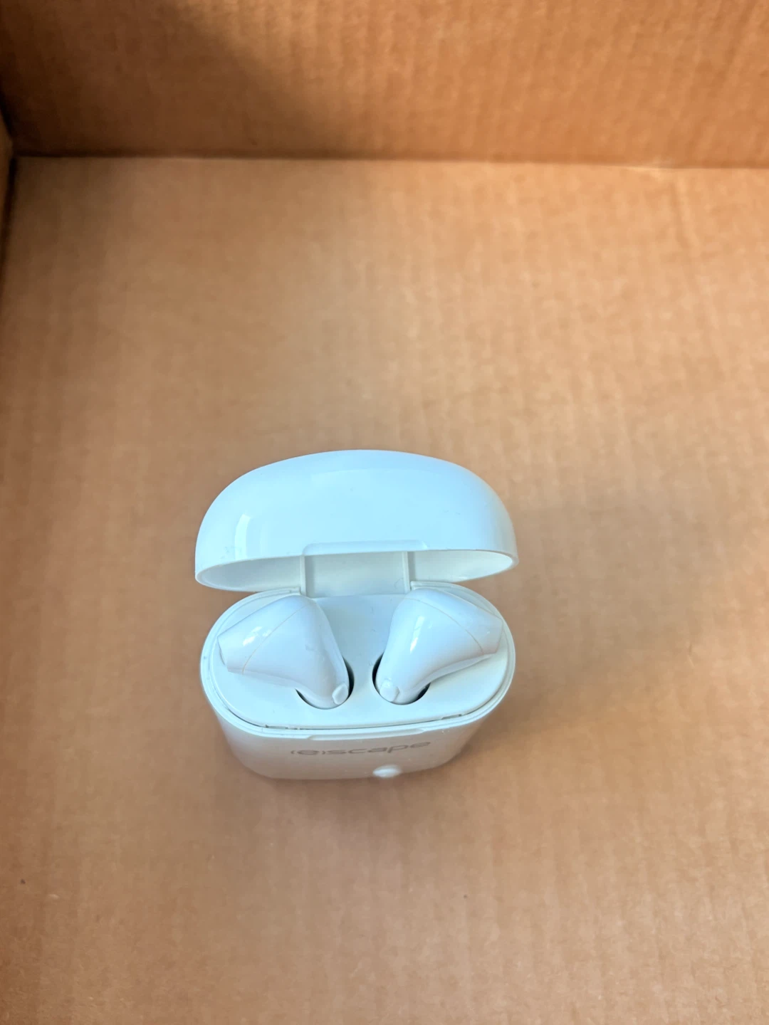 Escape Wireless Earbuds with Charging Case - photo 3