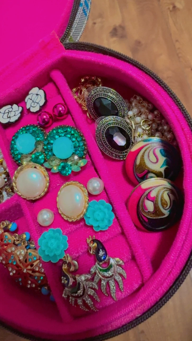 Vintage Studs and Jewellery + Dakine Jewellery Case