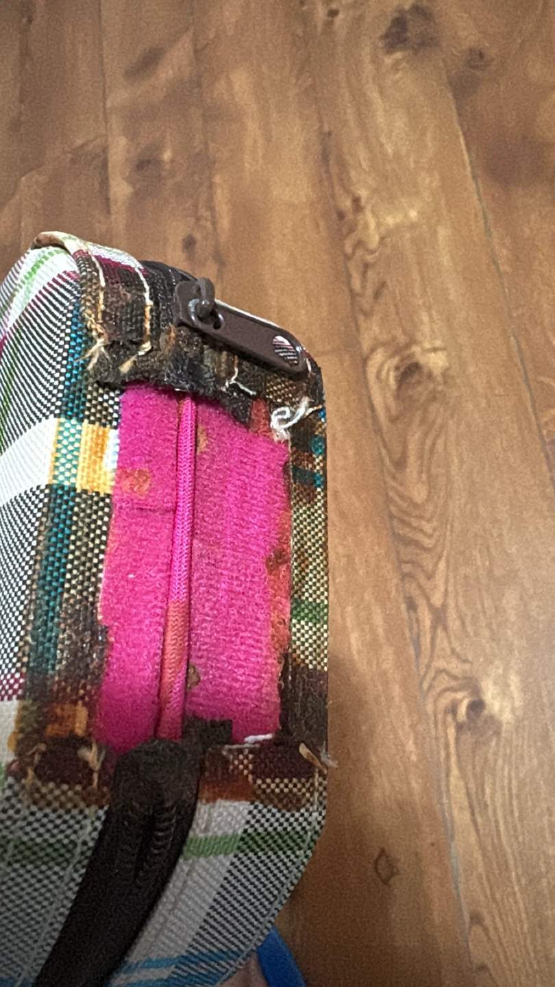 Vintage Studs and Jewellery + Dakine Jewellery Case - photo 5