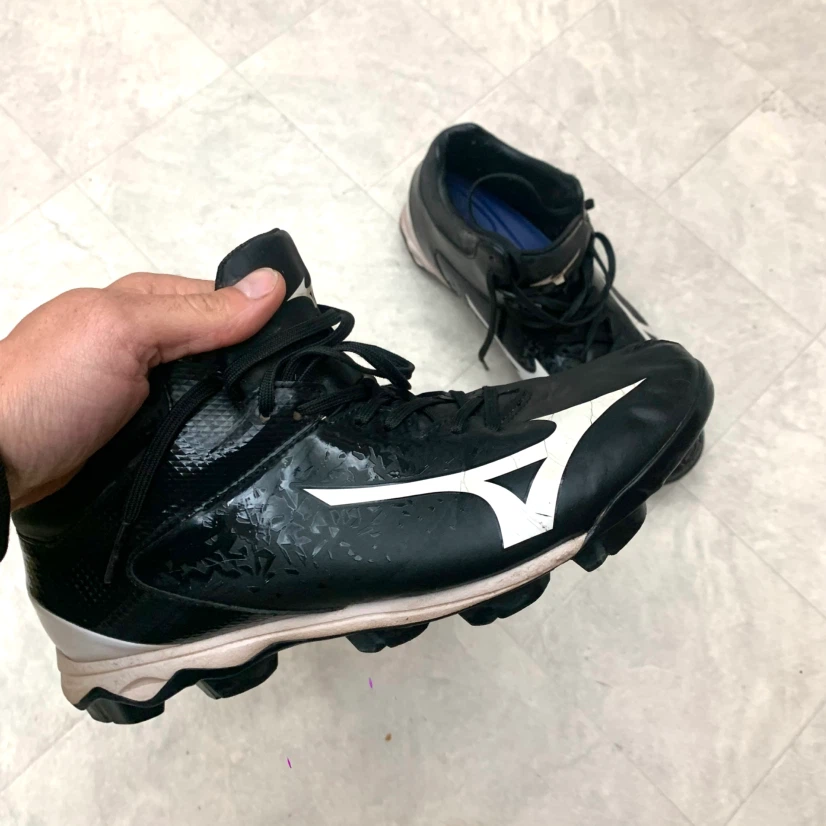 Men’s Baseball Cleats Size 9.5 Black White Outdoor Sports Shoes - photo 4