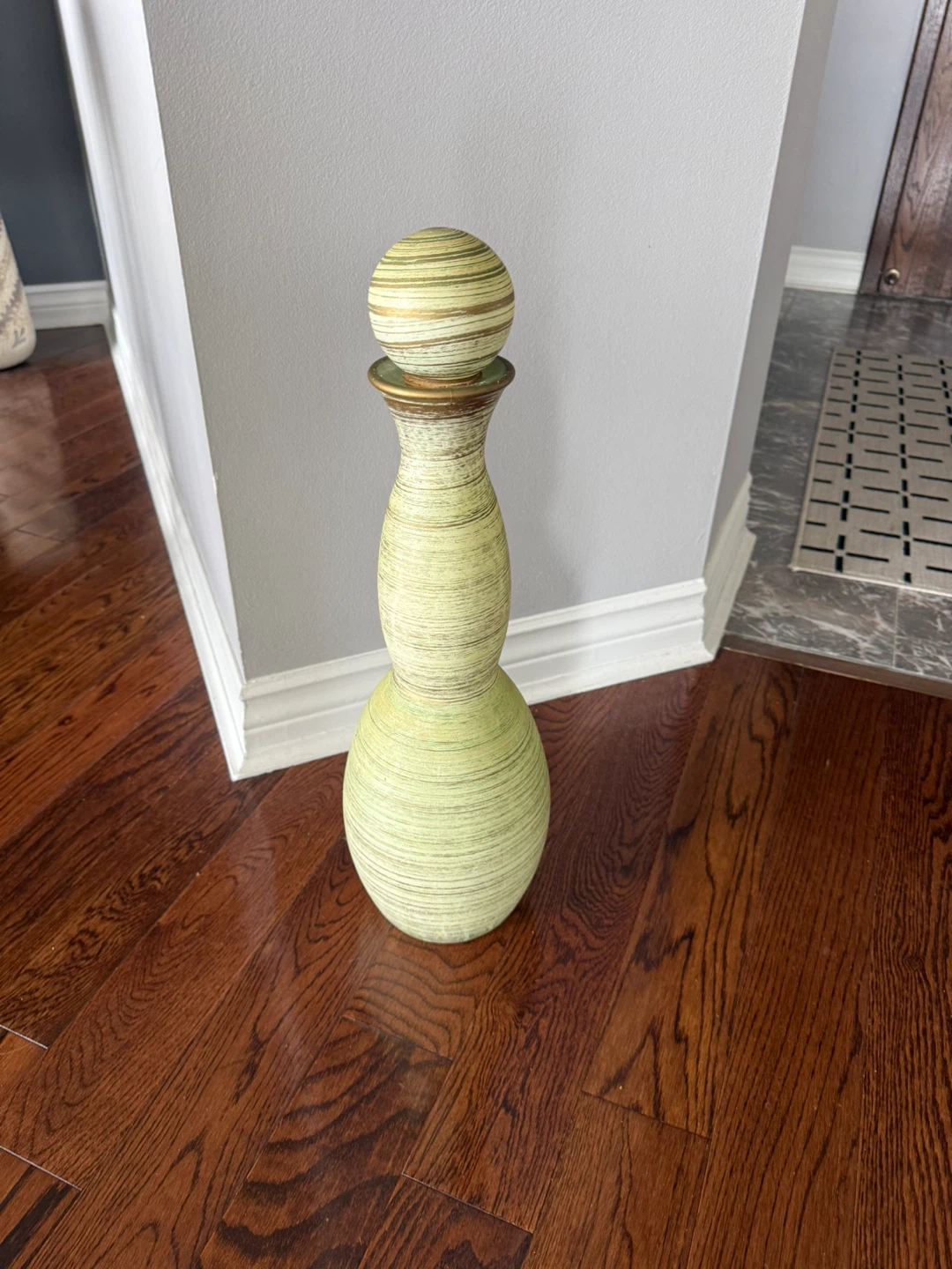 Vintage glass vase with glass stopper - photo 4