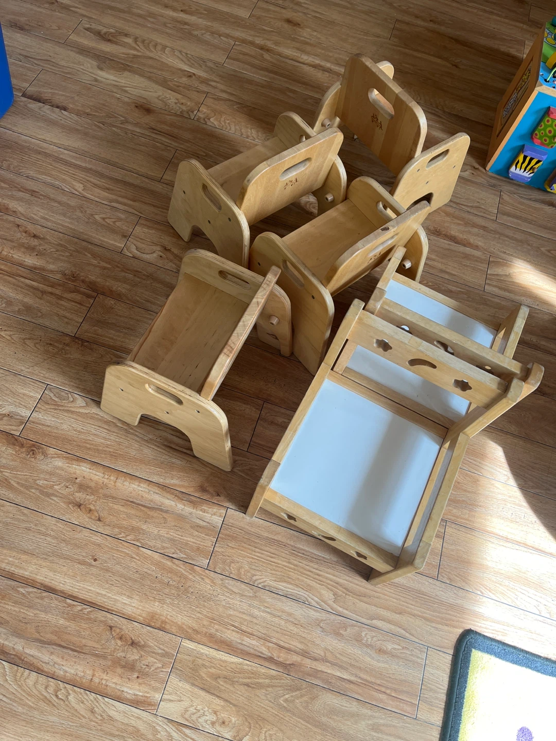 Set of 5 Wooden Toddler Chairs - photo 2
