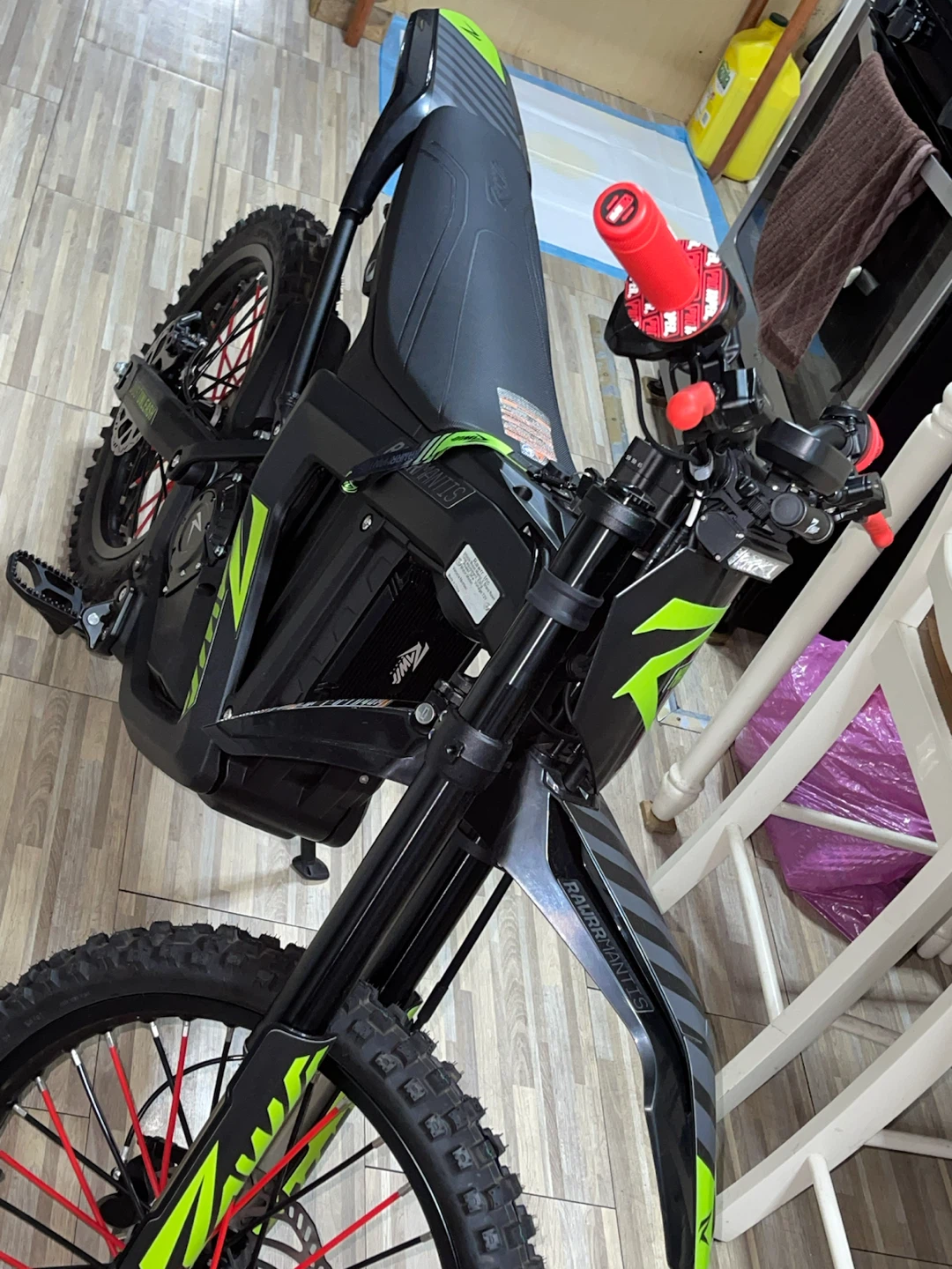 Rawrr Mantis Electric Dirt Bike - photo 3