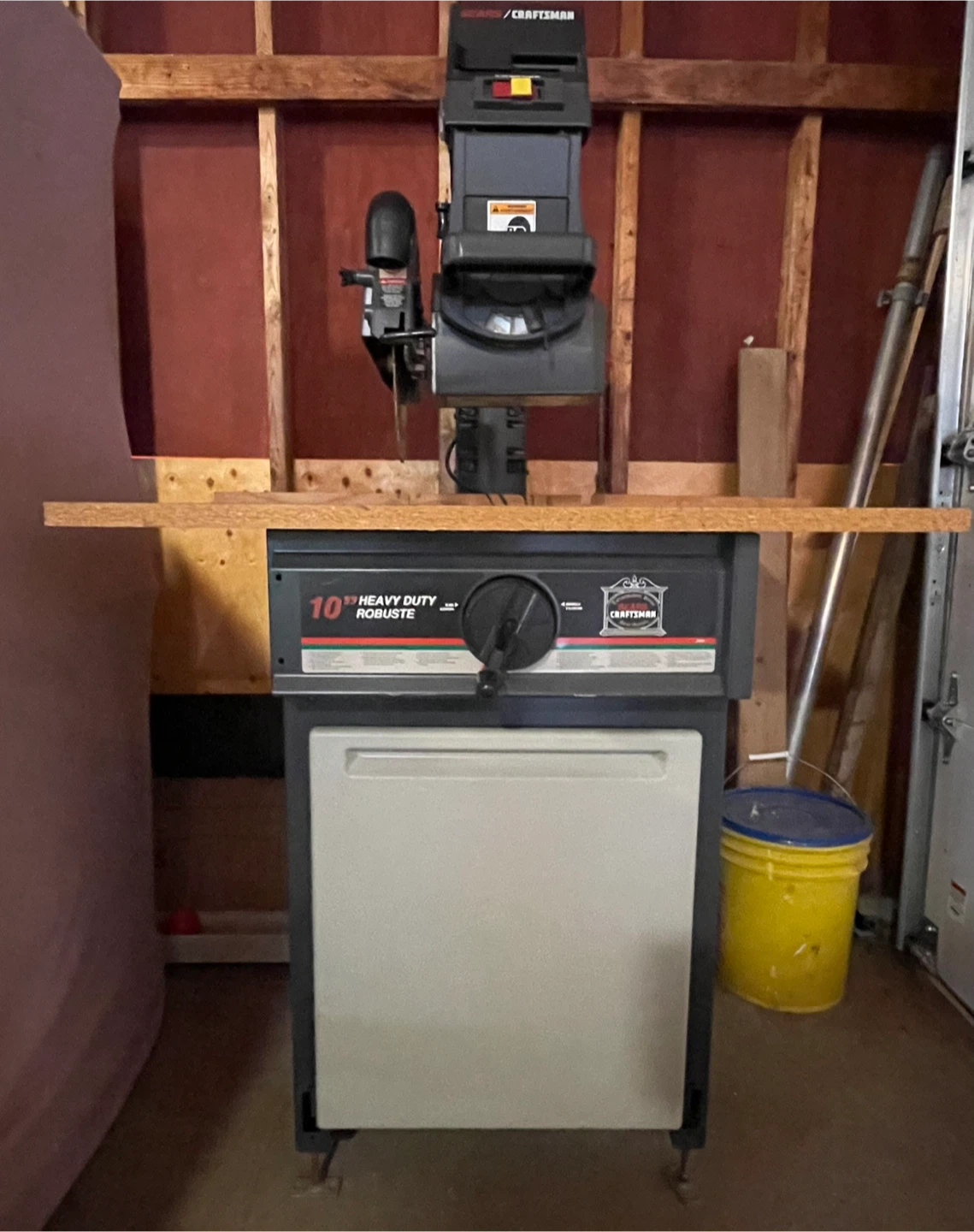 Craftsman 15 amp corded 10-inch radial arm saw