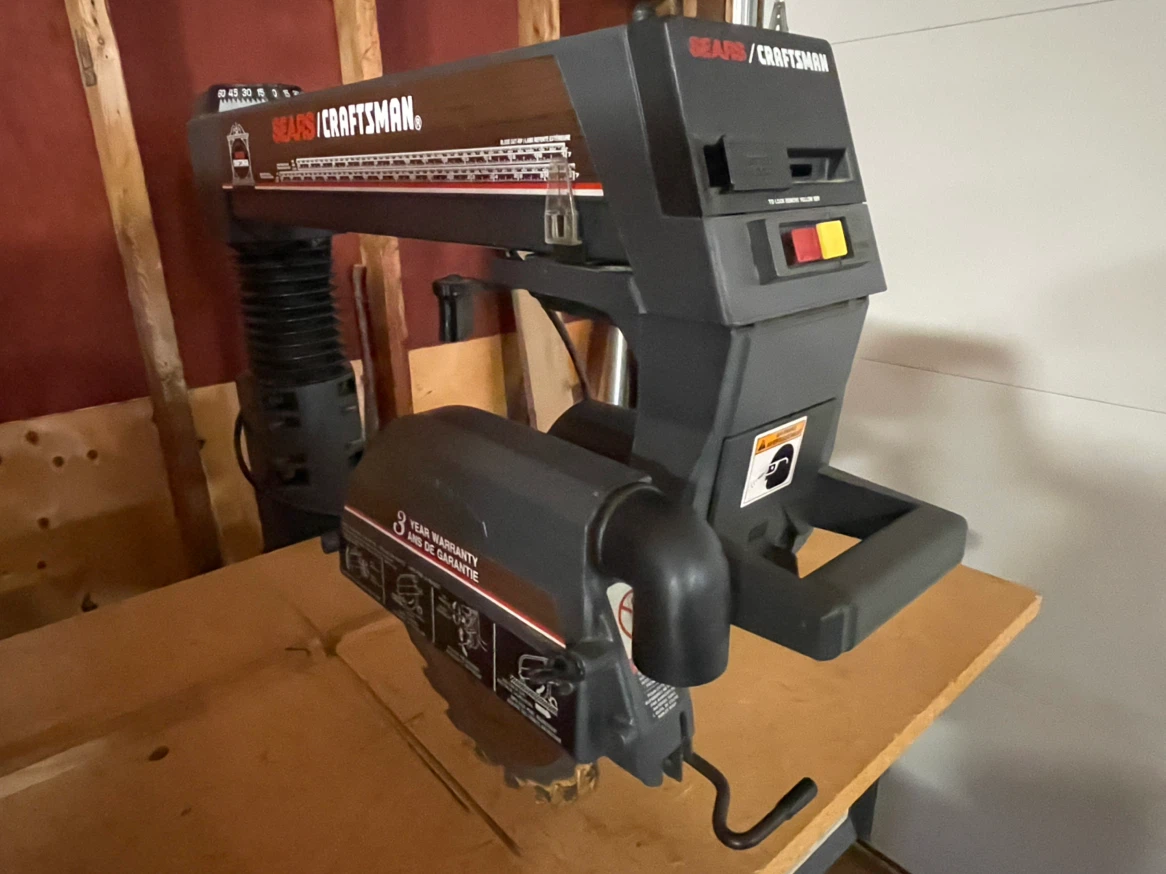 Craftsman 15 amp corded 10-inch radial arm saw - photo 2